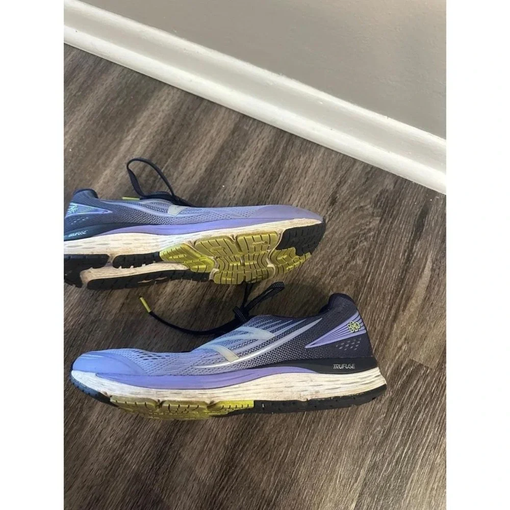 New Balance 880v10 Women's Running Shoes Lavender Blue Size 10.5 - Picture 2 of 6